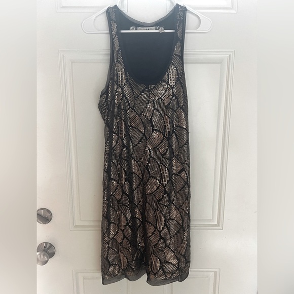 Chelsea & Violet Chelsea scooped neck fitted elastic brown sequence dress size L - Picture 3 of 5